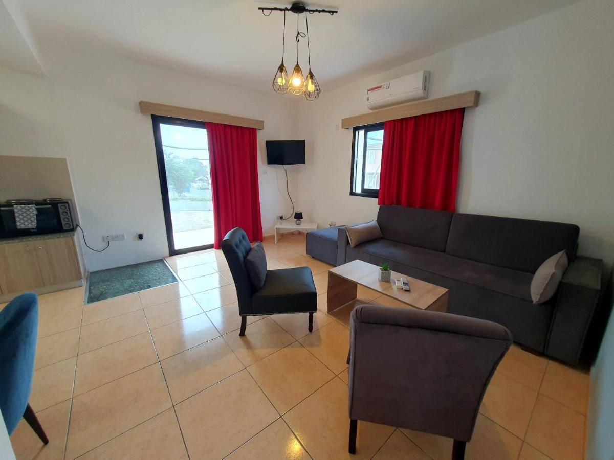 Valentina Apartments Paphos Eksteriør bilde