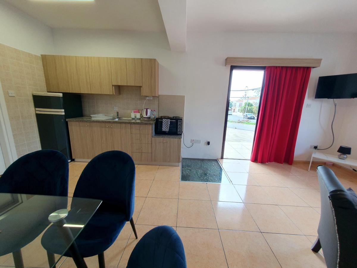 Valentina Apartments Paphos Eksteriør bilde