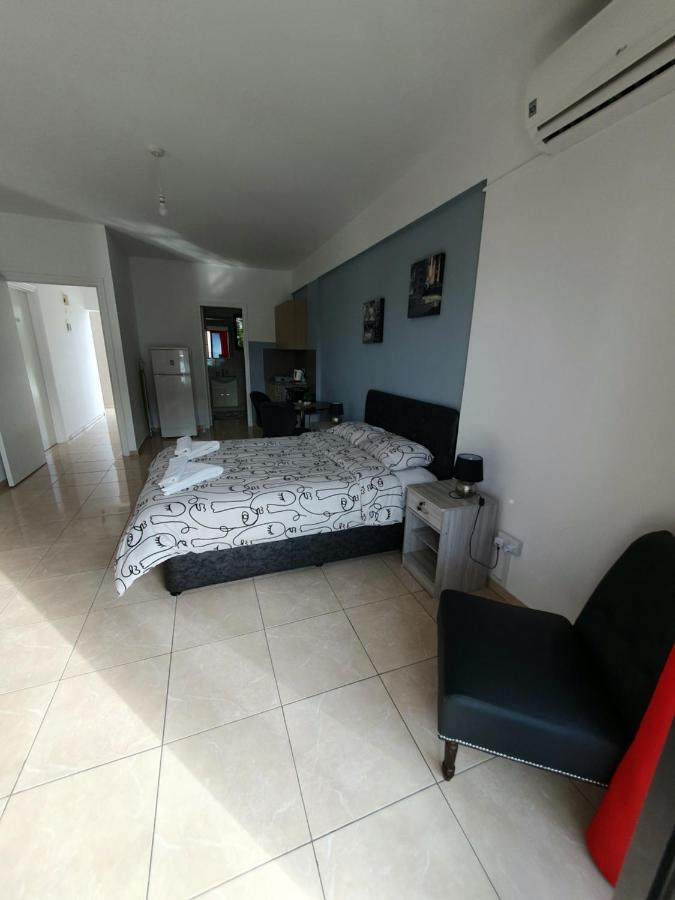 Valentina Apartments Paphos Eksteriør bilde